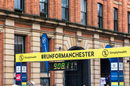MANCHESTER, ENGLAND - 28 MAY, 2017: Signs on THE STREETS FOR HALF MARATHON in Manchester, UKのeditorial素材