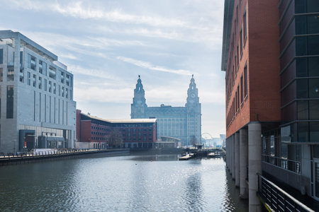 Beautiful sunny day in Liverpool, UK, different views of the citのeditorial素材