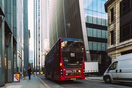 London, UNITED KINGDOM - OCTOBER 15, 2019 : Busy streets in London City. Glass skyscrapers and old buildings in one of the worlds biggest financial districtsのeditorial素材