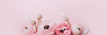 Floral arrangments of tender ranunculus flowersの写真素材