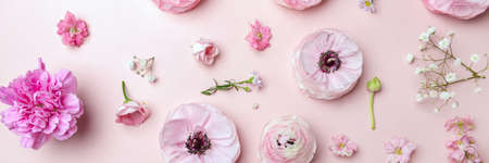 Floral arrangments of tender ranunculus flowersの写真素材