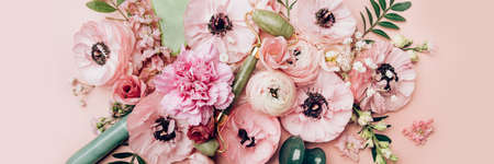 Floral arrangments of tender ranunculus flowersの写真素材
