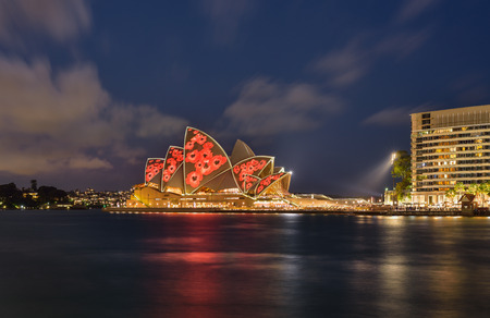 SYDNEY, AUSTRALIA - November 11, 2016, Sydney Opera House illuminated with colourful poppies light design imagery for remembrance dayのeditorial素材