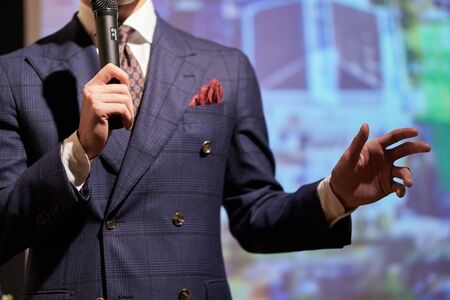 Businessmen who take the stage to performの写真素材