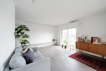 Simple modern style living room with white toneの写真素材