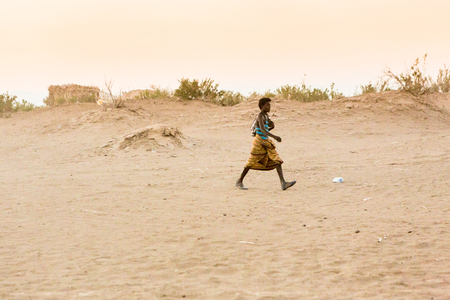 Mekelle, Ethiopia - NOVEMBER 27, 2017: Children living in the desert. Danakil Depression.のeditorial素材