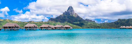Bora Bora Island, French Polynesia. Web banner in panoramic view this amazing Beachのeditorial素材