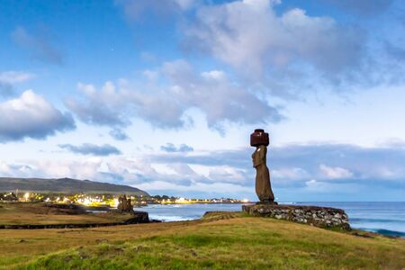 Easter Island, Moais in Ahu Vai Uri, Tahai Archaeological Complex, Rapa Nui National Park, Chile. South America.の写真素材