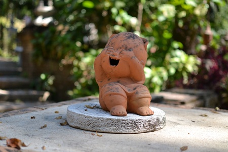 Funny clay statuetteの素材