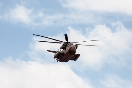 TEL NOF, ISRAEL -APRIL 16: Army Sikorsky CH-53  performing an exhibition exercise during the Israeli Independence day show on April 16, 2013 in Tel Nof, Israel.のeditorial素材