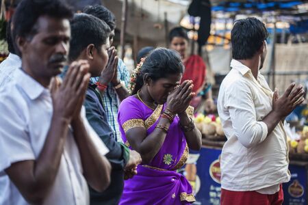 Tiruvannamalai in Tamil Nadu, India, January 31, 2018: People praying in front of the Tiruvannamalai templeのeditorial素材