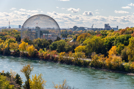 Montreal, CANADA - 15 October 2019: Biosphere & Saint-Lawrence River from Jacques-Cartier Bridge in the autumn season.のeditorial素材
