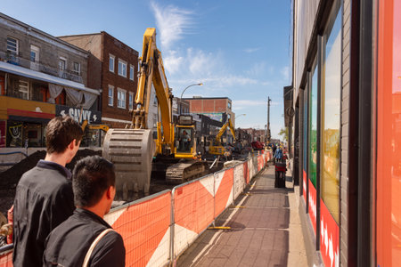 Montreal, Canada - 10 Octobre 2019: Construction site on Saint-Hubert street.のeditorial素材