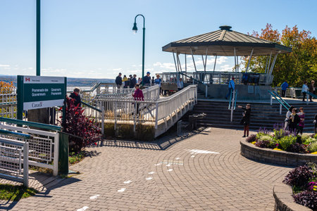 Quebec City, CA - 5 October 2019 - Tourists visiting Quebec Governors Promenadeのeditorial素材