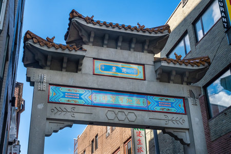 Montreal, Canada - 13 June 2022:  Archway at Montreal Chinatownのeditorial素材