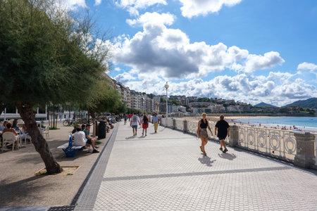 Donostia-San Sebastian, Spain - 15 September 2022: San Sebastian Promenade, Donostiako Itsas Pasealekuaのeditorial素材