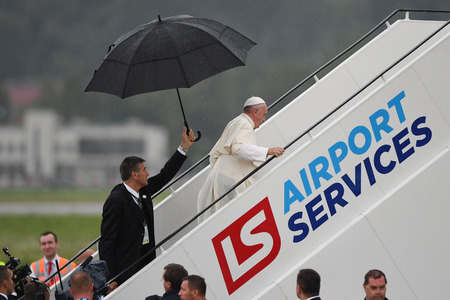 KRAKOW, POLAND - JULY 31, 2016: Krakow Airport Balice World Youth Day 2016 , pope Francis departure o/p  pope Francisのeditorial素材