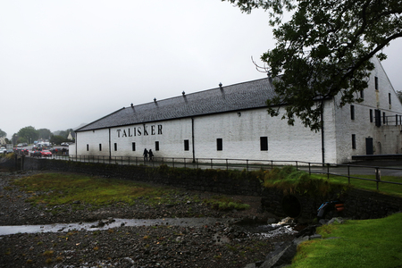 CARBOST, SCOTLAND - SEPTEMBER 05, 2016: Talisker distillery is an Island single malt Scotch whisky distillery based in Carbost, Scotland the only distillery on the Isle of Skye. The distillery is operated by United Distillers and Vintners for Diageo, and のeditorial素材