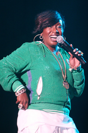 KRAKOW, POLAND - AUGUST 23, 2008: Coke Live Festival, o/p Missy Elliottのeditorial素材
