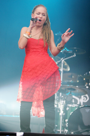 KRAKOW, POLAND - AUGUST 23, 2008: Coke Live Festival, o/p Marikaのeditorial素材