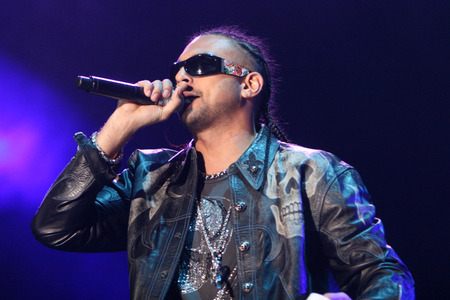 KRAKOW, POLAND - AUGUST 23, 2008: Coke Live Festival, o/p Sean Paulのeditorial素材
