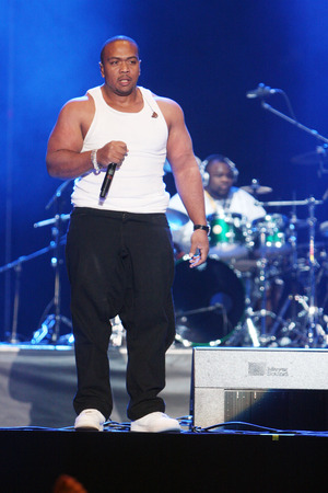 KRAKOW, POLAND - AUGUST 22, 2008: Coke Live Festival, o/p Timbalandのeditorial素材
