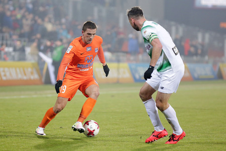 NIECIECZA, POLAND - FEBRUARY 17, 2017: Polish Premier Football League Termalica Bruk-Bet Nieciecza - Lechia Gdansk o/p  David Gubaのeditorial素材