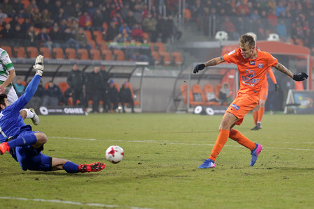 NIECIECZA, POLAND - FEBRUARY 17, 2017: Polish Premier Football League Termalica Bruk-Bet Nieciecza - Lechia Gdansk o/p  Kornel Osyraのeditorial素材