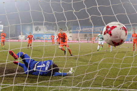 NIECIECZA, POLAND - FEBRUARY 17, 2017: Polish Premier Football League Termalica Bruk-Bet Nieciecza - Lechia Gdansk o/p Dusan Kuciak Vladislavs Gutkovskisのeditorial素材