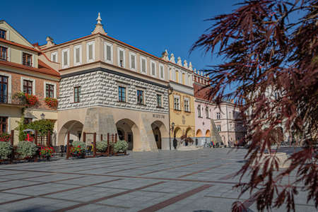 TARNOW, POLAND - OCTOBER 09, 2021: Polish city in Malopolska often called "Pearl of Polish Renaissance". Europe's most beautiful town according CNN. o / p enchanting market square with beautiful tenemenntsのeditorial素材