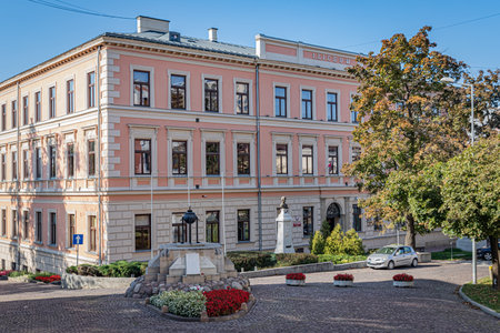 TARNOW, POLAND - OCTOBER 09, 2021: Polish city in Malopolska often called "Pearl of Polish Renaissance". Europe's most beautiful town according CNN. o / p Unknown soldier monument and high schoolのeditorial素材