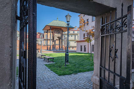 TARNOW, POLAND - OCTOBER 10, 2021: Polish city in Malopolska often called "Pearl of Polish Renaissance". Europe's most beautiful town according CNN. o / p The bimah at ul. Zydowska is the only visible remain of the Old Synagogue built in 1630.のeditorial素材