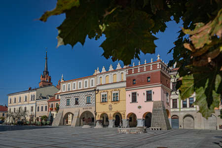 TARNOW, POLAND - OCTOBER 10, 2021: Polish city in Malopolska often called "Pearl of Polish Renaissance". Europe's most beautiful town according CNN. o / p enchanting market square with beautiful tenemenntsのeditorial素材