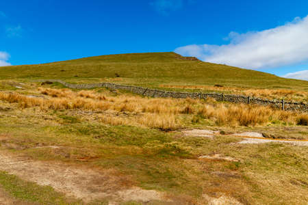 A trip along the mountain range in the Peak District, from Mam Tor to Losehill Pike Wards Piece