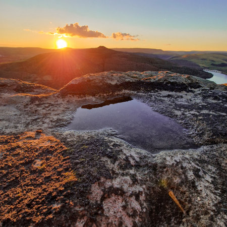 Capturing the Beauty of Bamford Edge at Sunset: A Stunning Viewの写真素材