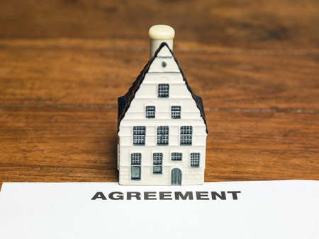 agreement for new houseの写真素材