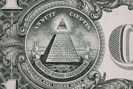 Closeup of the pyramid symbol on the dollarの写真素材