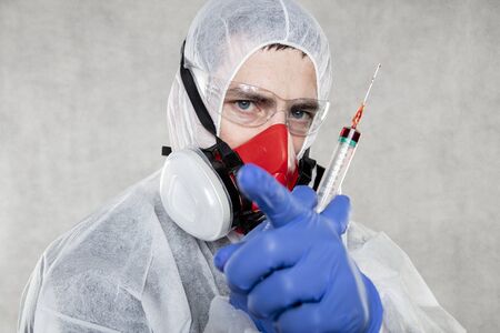 virologist ready for testing and vaccinesの写真素材