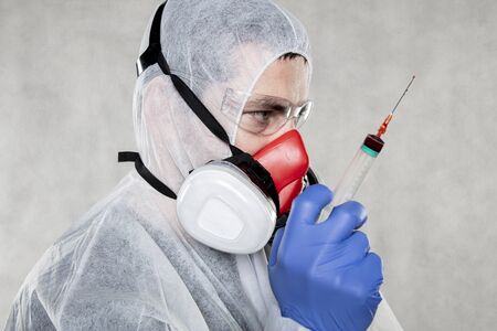 virologist ready for testing and vaccinesの写真素材