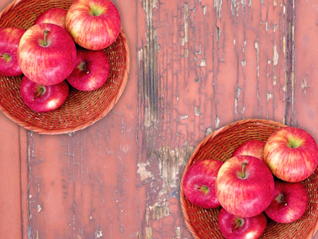 Apples On The Wooden Backgroundの写真素材
