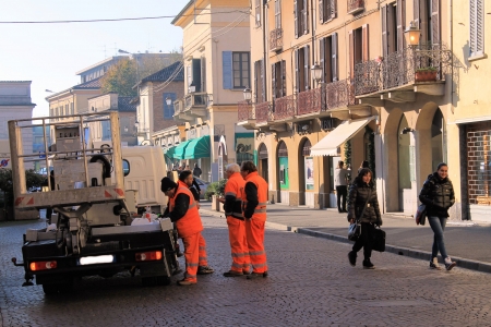 The Road Menders at work in an Italian townのeditorial素材