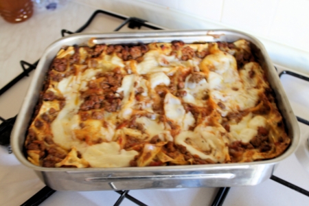 typical Italian dish  lasagna cooked in houseの写真素材