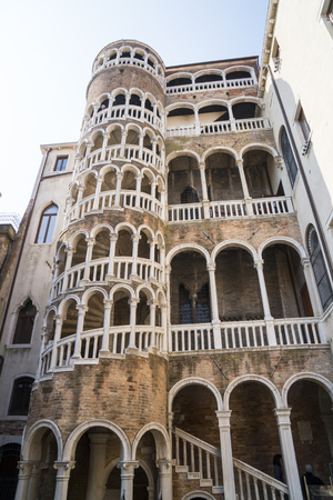 Palazzo Contarini del Bovolo, a small building in Venice, Italy, best known for its external multi-arch spiral staircase known as the Scala Contarini del Bovolo.のeditorial素材