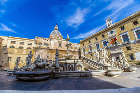the Praetoria Fountain with the dome of Santa Caterina in the background, in the square of Shame, Palermo, Italyのeditorial素材