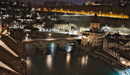 UntertorbrÃ¼cke stone arch bridge, Aar river, Bern, Switzerlandの写真素材