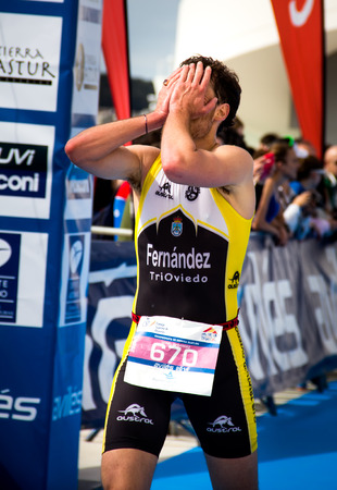 AVILES, SPAIN - APRIL May 2014: Participants in the National Duathlon Championships held in the city of Aviles, Spain, on Saturday, April 5, 2014.のeditorial素材