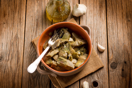 sautÃ©ed artichoke with garlic and olive oilの写真素材