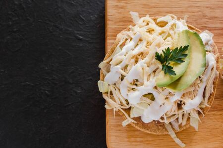 tostadas mexicanas de pollo mexican food in mexico city