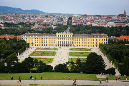 View of Schonbrunn Palace in Vienna, Austriaのeditorial素材
