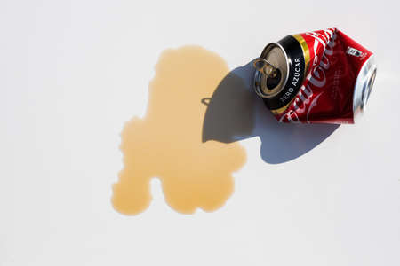 tin coke crushed on the white groundのeditorial素材